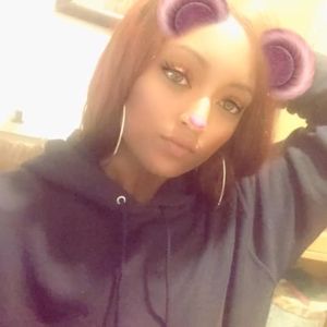 Meet your Posher, April